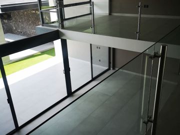 VENDO CASA DE 4 RECAMARAS EN EL BOSQUE COUNTRY CLUB NUEVA Y COLINDA CAMPO D GOLF