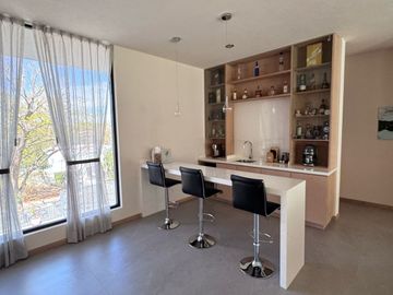 CASA EN VENTA EN LAS CAÑADAS