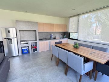 CASA EN VENTA EN LAS CAÑADAS