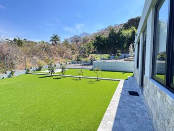CASA EN VENTA EN LAS CAÑADAS