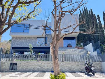 CASA EN VENTA EN LAS CAÑADAS