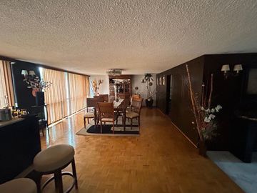 Casa en Renta y Venta Lomas de Tecamachalco 450 m²