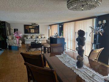 Casa en Renta y Venta Lomas de Tecamachalco 450 m²