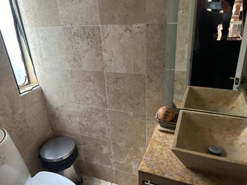 Casa en Renta y Venta Lomas de Tecamachalco 450 m²