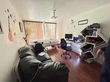 Casa en Renta y Venta Lomas de Tecamachalco 450 m²