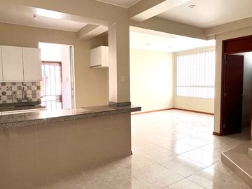 DEPARTAMENTO EN PRIMER PISO