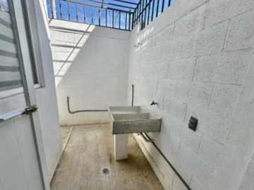 REMATO CASA EN CENTRO DE JIUTEPEC, JIUTEPEC MORELOS CERCA DE PARQUE CHAPULTEPEC