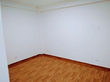 Vendo Departamento en Ate Alpamayo limite La Molina