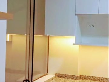 Vendo Departamento en Ate Alpamayo limite La Molina