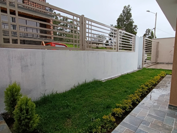 VENTA DE CASA POR ESTRENAR UBICADA EN CHARASOL AZOGUES