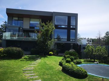 VENDO o RENTO CASA DE 6 RECAMARAS EN EL BOSQUE COUNTRY CLUB