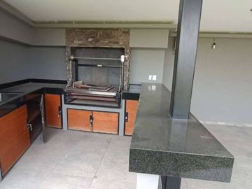 VENDO o RENTO CASA DE 6 RECAMARAS EN EL BOSQUE COUNTRY CLUB