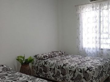 Se Vende Amplia casa en Playas