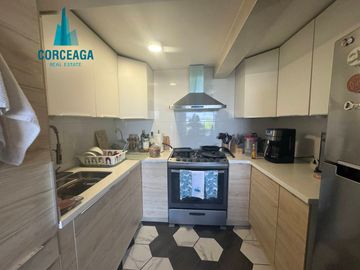VENTA DE CASA EN COLINAS DE AGUA CALIENTE ZONA DORADA