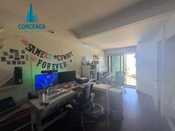 VENTA DE CASA EN COLINAS DE AGUA CALIENTE ZONA DORADA