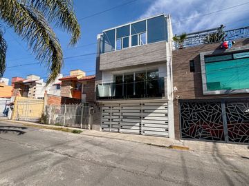 CASA EN VENTA, RINCONADA LOS ARCOS 2 PUEBLA.
