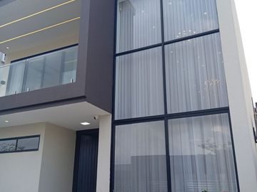 SE VENDE CASA EN PORTÓN DEL RÍO
