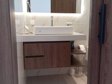 SE VENDE CASA EN PORTÓN DEL RÍO
