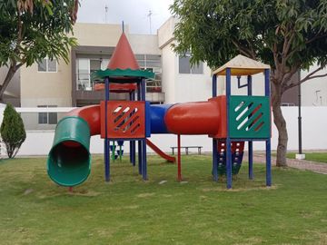 SE VENDE CASA EN PORTÓN DEL RÍO