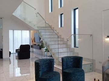 SE VENDE CASA EN PORTÓN DEL RÍO