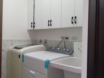 SE VENDE CASA EN PORTÓN DEL RÍO