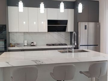 SE VENDE CASA EN PORTÓN DEL RÍO