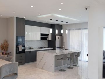 SE VENDE CASA EN PORTÓN DEL RÍO