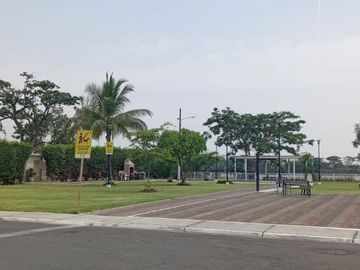 SE VENDE CASA EN PORTÓN DEL RÍO