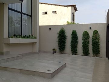 SE VENDE CASA EN PORTÓN DEL RÍO