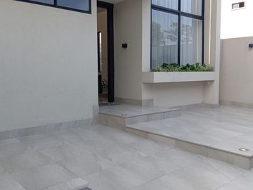 SE VENDE CASA EN PORTÓN DEL RÍO