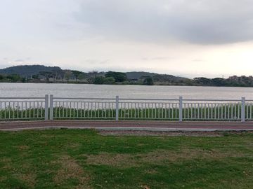 SE VENDE CASA EN PORTÓN DEL RÍO