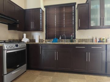 Venta de Casa en Real del Mar, Tijuana. Seguridad. Casa  club.3 Rec. Patio.