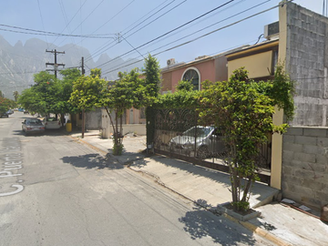 CASA EN VENTA COL RESIDENCIAL CUAUHTEMOC SANTA CATARINA NUEVO LEON