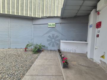 ALQUILER DE LOCAL COMERCIAL A FILO DE PISTA CARRETERA PIMENTEL CHICLAYO