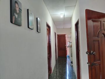 excelente ubicación ! venta !  casa rentera en sauces 6