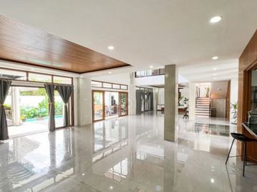 5BR House for Sale in Beverly Hills Subdivision Antipolo Rizal