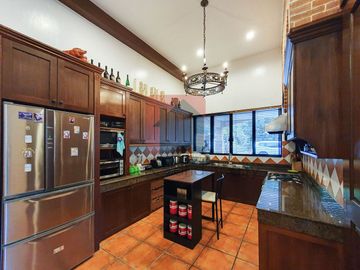 4 Bedroom House for Sale in Maria Luisa Estate Park