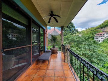 4 Bedroom House for Sale in Maria Luisa Estate Park