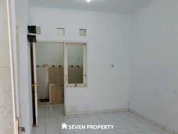 Nice modern house for sale in strategic location in Griya Bukit Jaya, Gunung Putri. P3.028.02.25/WL