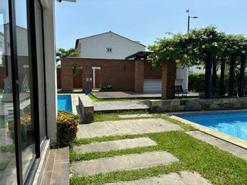 CASA EN VENTA VIA A SALITRE