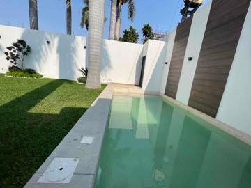 Casa Nueva en Venta en Yautepec en Condominio con Seguridad Alberca