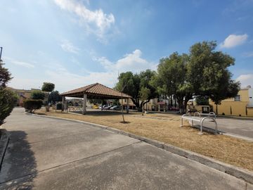 VENTA CASA 3 RECÁMARAS RECIÉN REMODELADA. A 15 MINS DEL AIFA