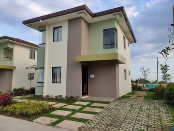 3 Bedroom House and Lot for Sale in Vermont Settings near Clark and Subic Pampanga