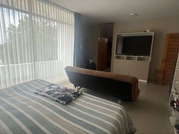 Hermosa Residencia en venta en Condominio Privado