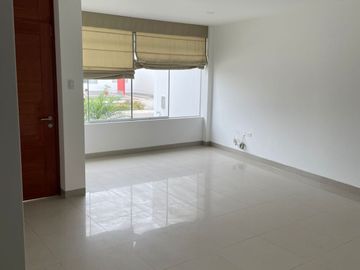 Bonita casa en venta en Condominio Privado