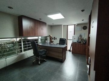 Hermosa Casa ubicada en esquina, urbanización Villas del Norte