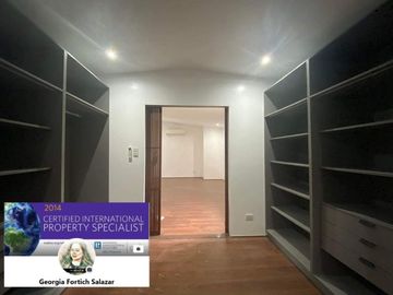 Pentagon House For Sale 0926-755----