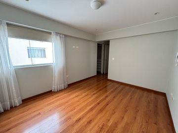 ALQUILO LINDO DUPLEX CON VISTA PANPRAMICA A MIRAFLORES