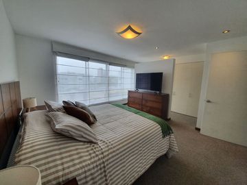 Venta de Exclusivo Departamento Dúplex cerca al Golf y a Miguel Dasso