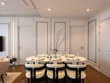 A super luxurious 3bed 3bath pet-friendly condo for rent/ sale at Muniq Langsuan in a such a prime location as Chidlom